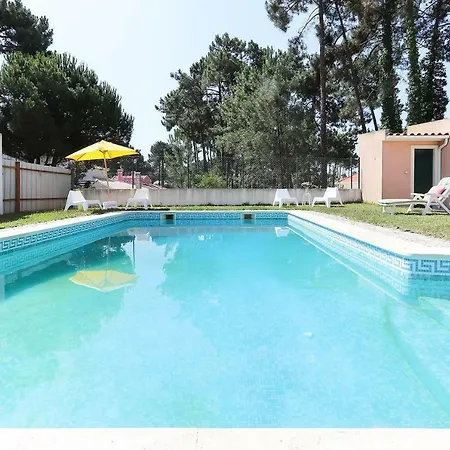 Villa Caparica Beach By Homing Carcereiro