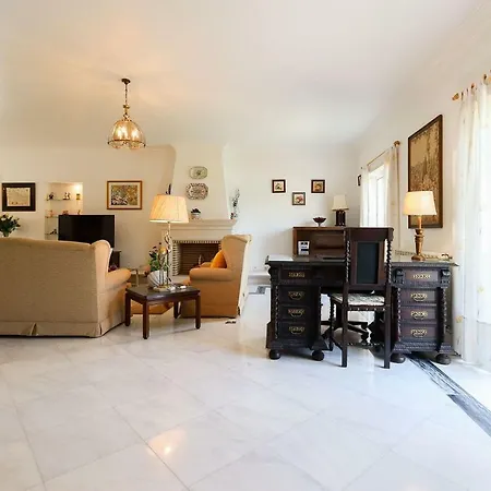 Caparica Beach By Homing Villa Carcereiro